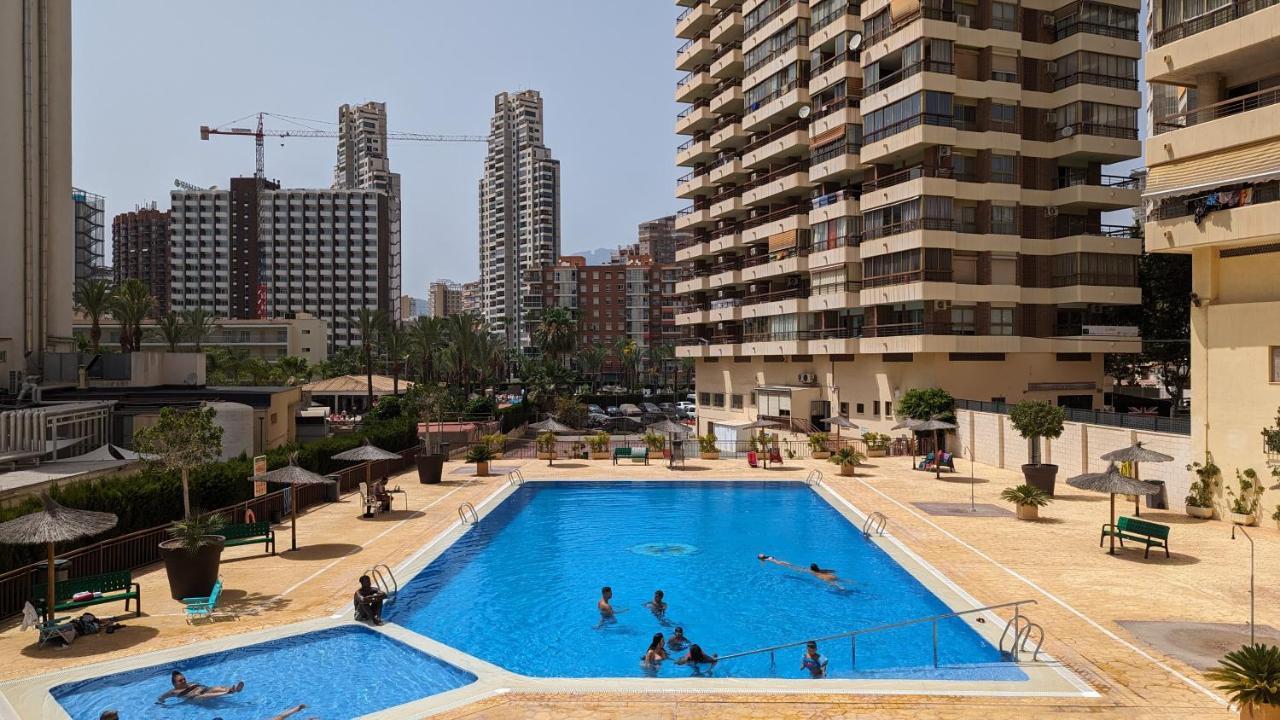 Acuarium Levante Beach Apartment Бенидорм Екстериор снимка