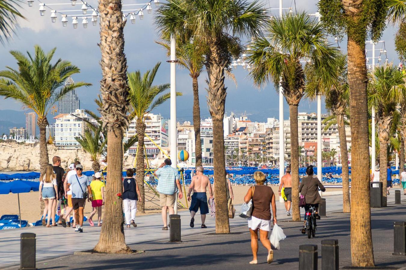 Acuarium Levante Beach Apartment Бенидорм Екстериор снимка